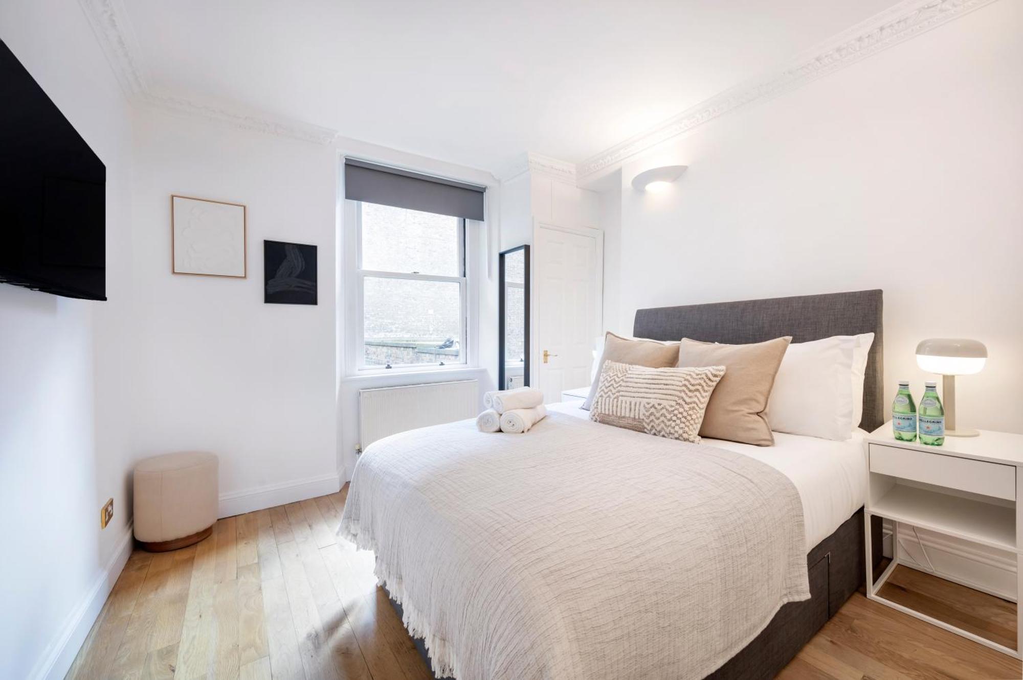 2 Bedr, 3 Beds, 1 Bath Thames, Trafalgar Sq ลอนดอน ภายนอก รูปภาพ