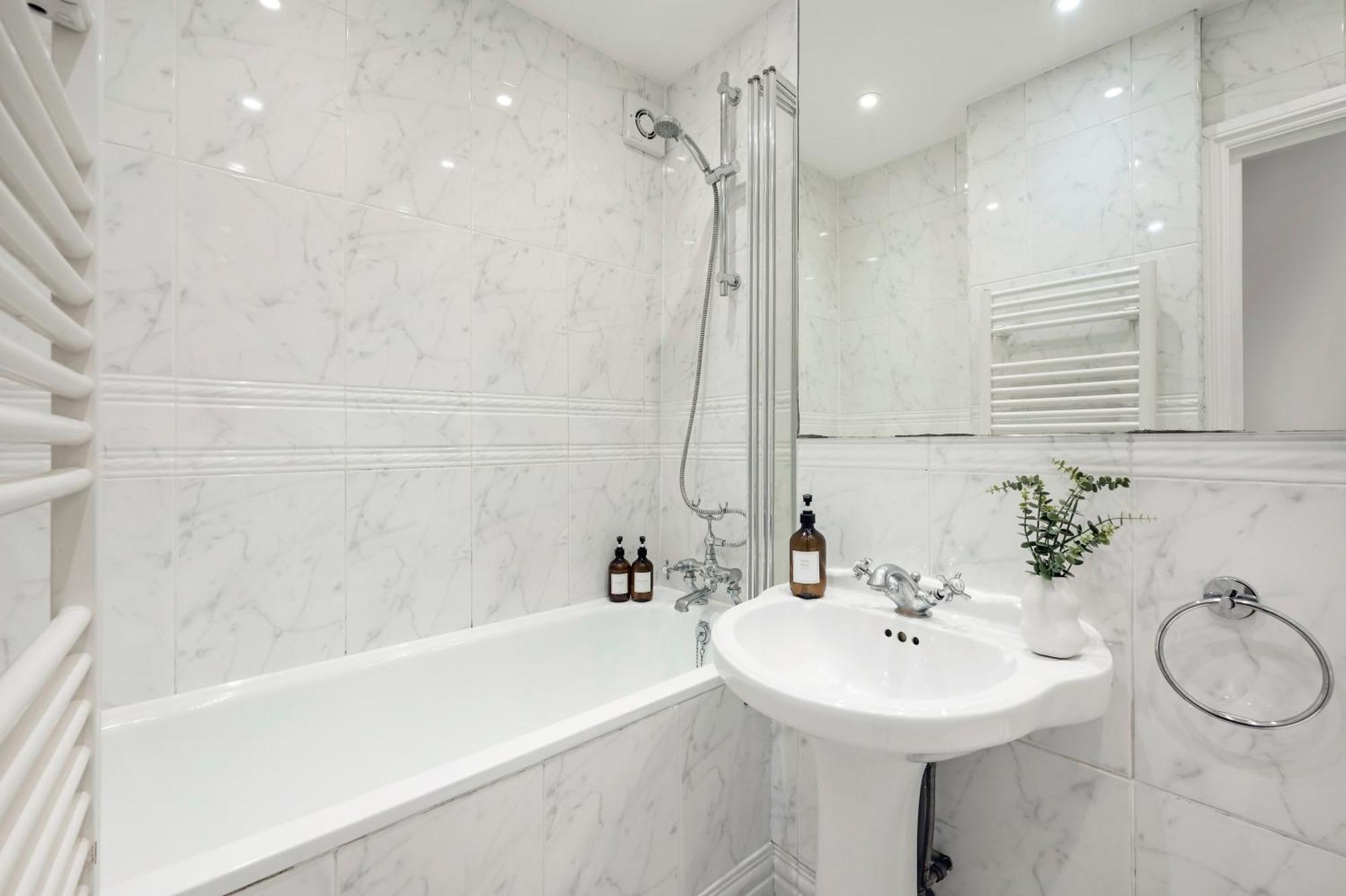 2 Bedr, 3 Beds, 1 Bath Thames, Trafalgar Sq ลอนดอน ภายนอก รูปภาพ